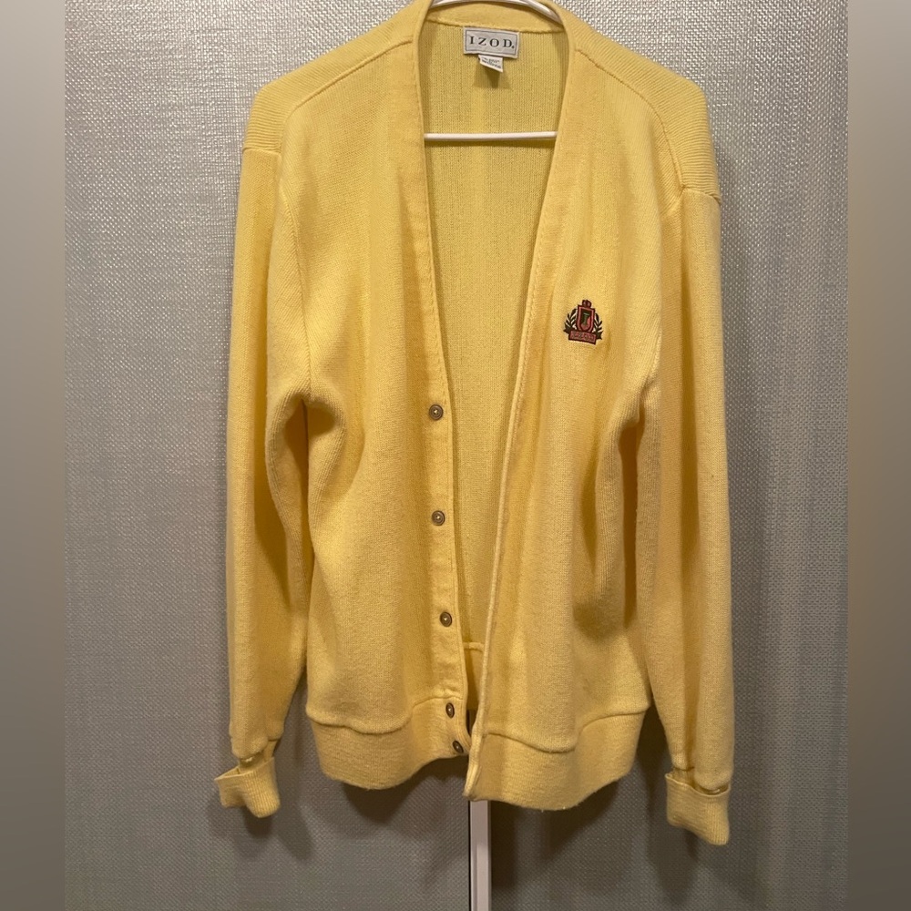 Vintage used unisex Izod Yellow Embroidered Crest Cardigan